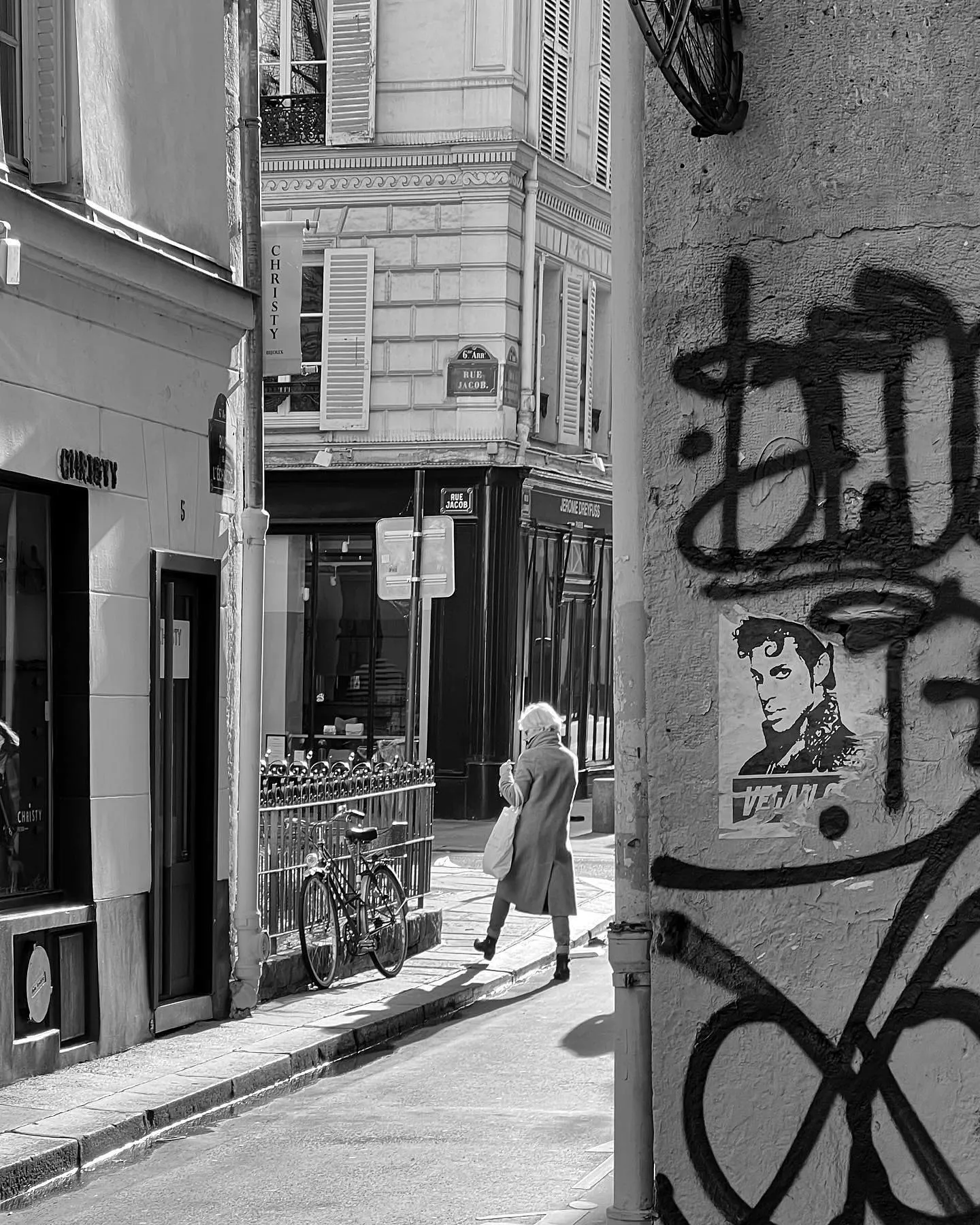 Hey, Slow Down, Stranger, photo 3